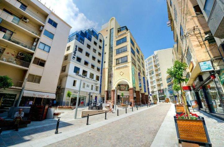 Contemporary, Luxury Apartment With Valletta And Harbour Views Sliema Exterior foto